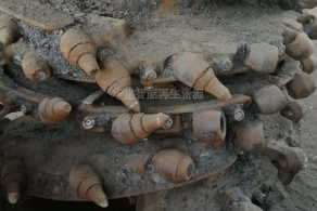采煤机在开机停机检修时的注意事项